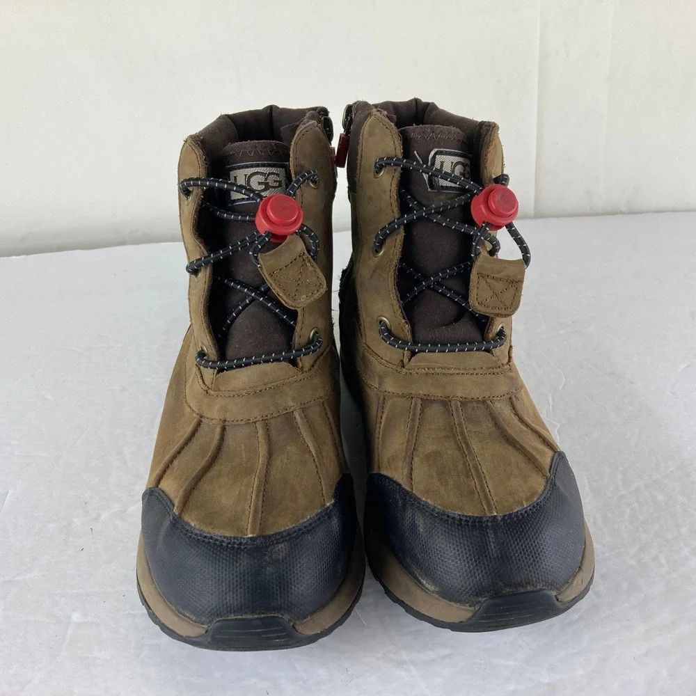 UGG Adirondack III Hiker Boots Sz 6‎ Waterproof Zip Gorpcore Hiking Snow Rain